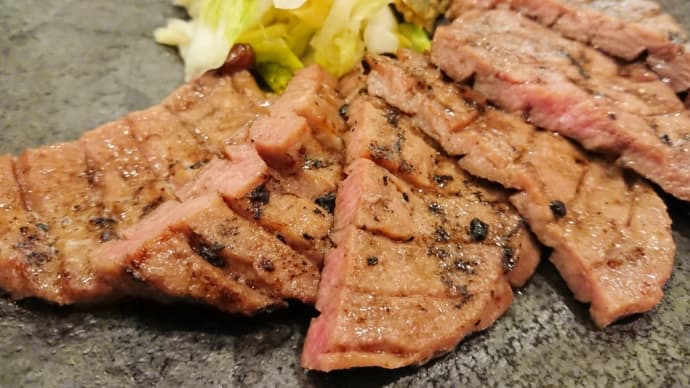 たべますく  のみますく