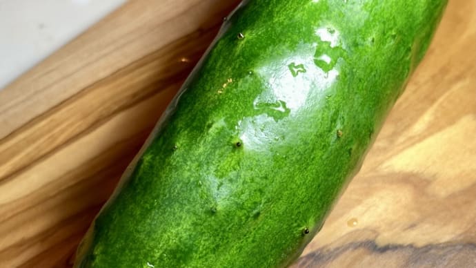 マヨネーズを作って採れたてキュウリを食べる