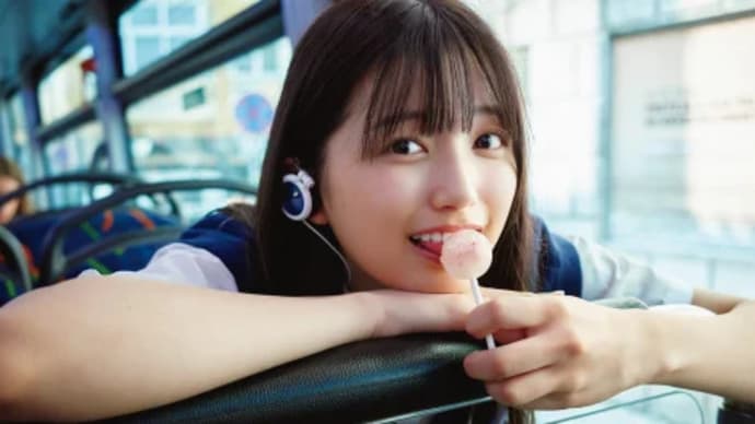 乃木坂46五百城茉央、制服風衣装で“放課後デート” 1st写真集先行カット第6弾で2パターン公開