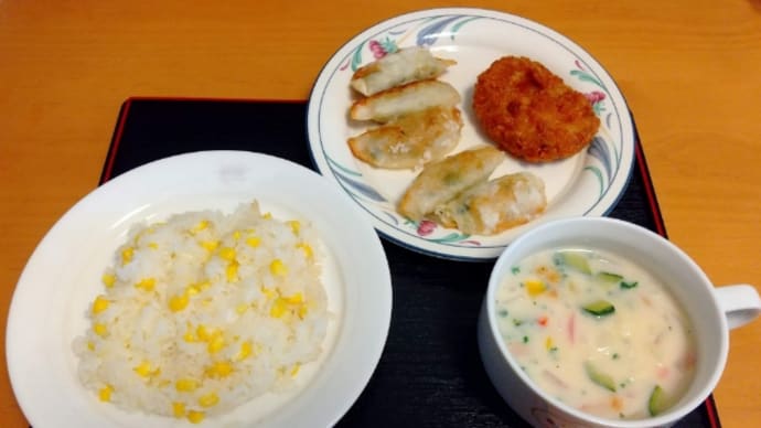 とうもろこしごはんと地場産業の商品