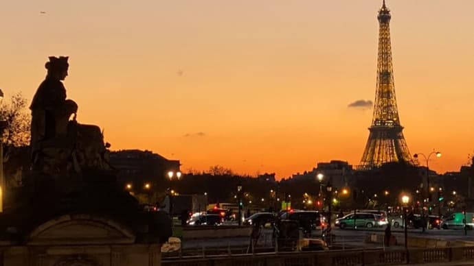 夕闇迫る　コンコルド広場　パリ