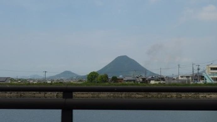 遠くに