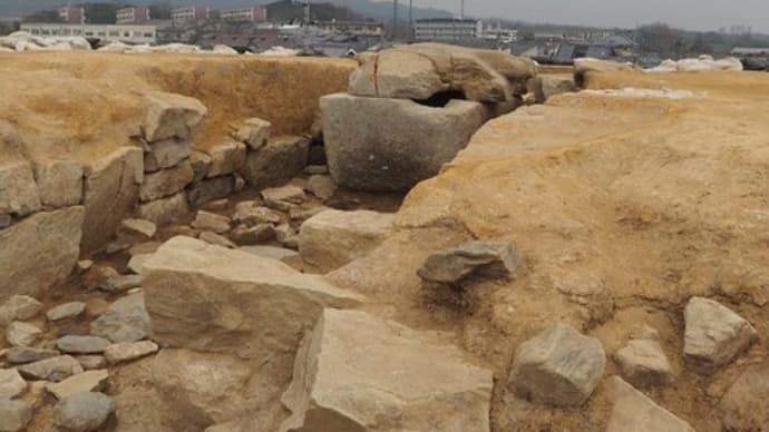 割塚古墳発掘調査現地説明会