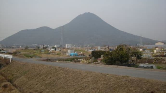 三上山 (近江富士)