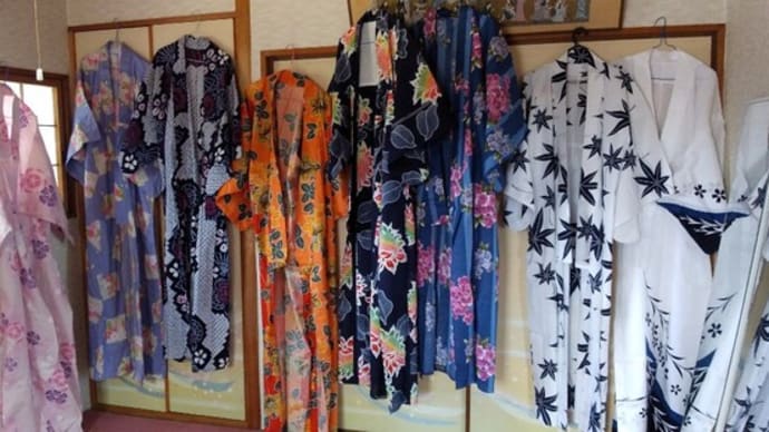 ♪　暑い盛りに、暑苦しいことをやってます！　クーラー、点けて？　いいえ！首に保冷タオルを巻いて