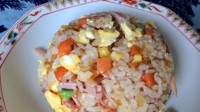 チキンライスのライスでチャーハン♪