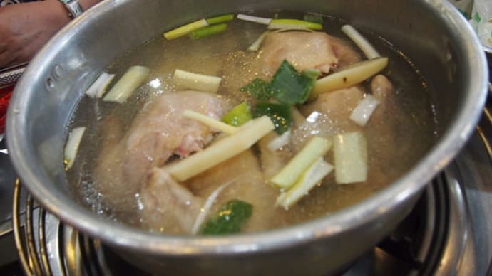 食のあたし in 韓国9 やっぱこれだねっタッカンマリ