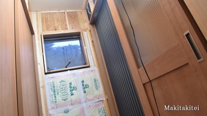 だんだん部屋らしくなってきた(内部建具の完成)