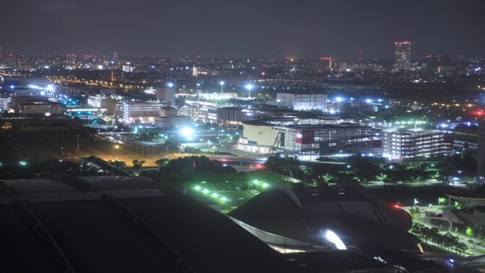 アパホテル＆リゾート〈東京ベイ幕張〉高層階から眺める夜景（２）