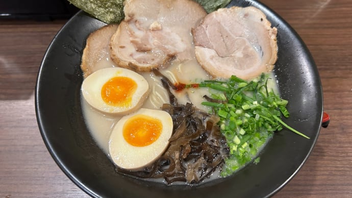 【竹ノ塚】 濃厚とんこつラーメン 一峰「一峰ラーメン(1200円)」