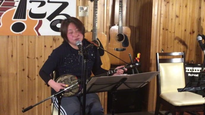 フォーク酒場で三線(^^♪