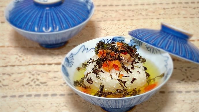 鮭のおにぎり100品連打vol.39 冷やし鮭茶漬け焼きバラ海苔添え