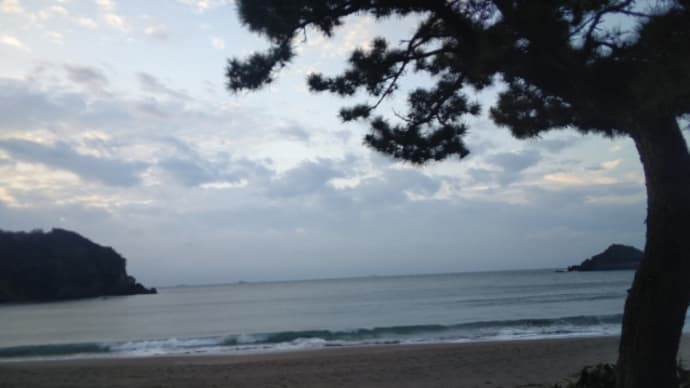 4月20日おはようございます。今日の海です。
