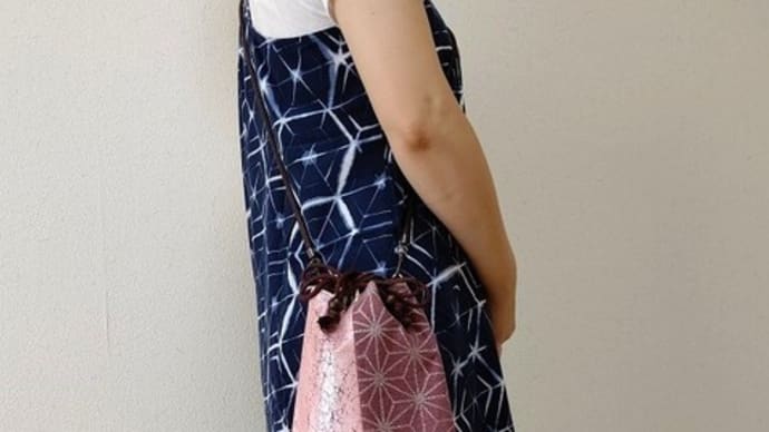 ピンク色箔×麻の葉の巾着ショルダー