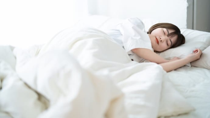 体が痛いな・・と感じているそこのあなた!寝ているときの手のひらの向きはどっち??