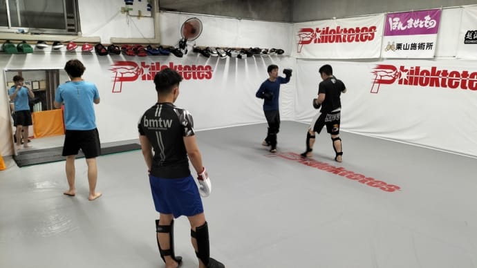 (水)キックボクシングスパーリングクラス20:30〜