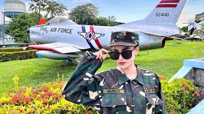 フィリピンの有名女優は空軍に入隊
