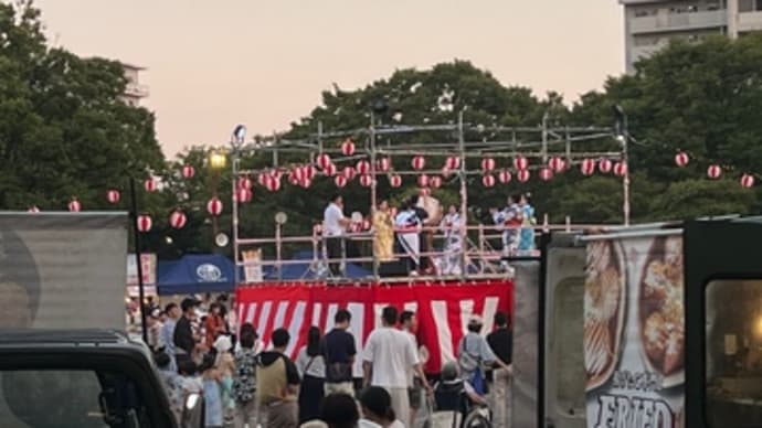 夕涼みの盆踊り ♪(動画)
