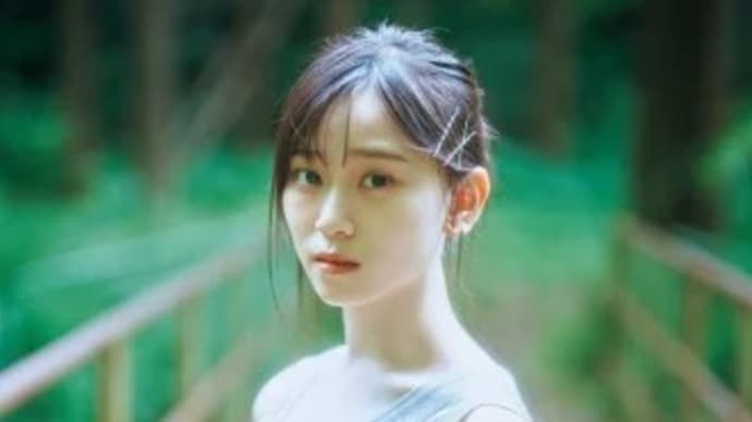 山下瞳月、櫻坂46三期生特集「週プレ」表紙に登場 自然体で透明感抜群のグラビア披露