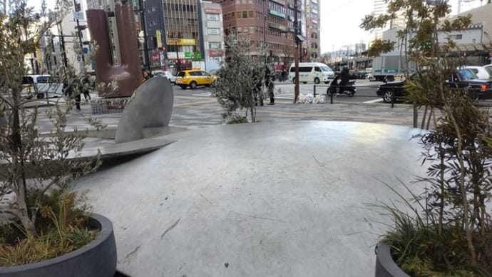 三宮センター街とサンチカ