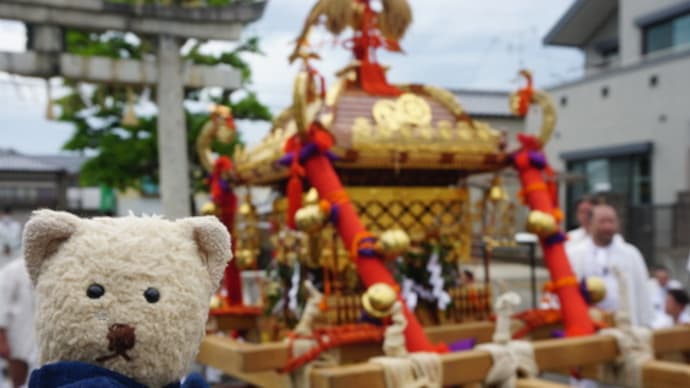 京都の祭り復活!「八大神社」の氏子祭。剣鉾や神輿の渡御の見物に