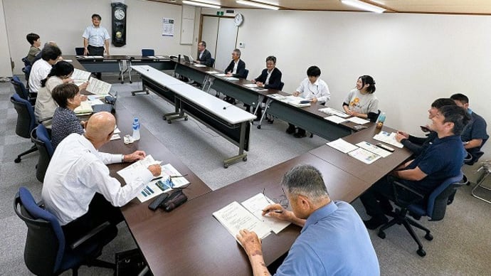 議会全員協議会&下生坂上空からの風景