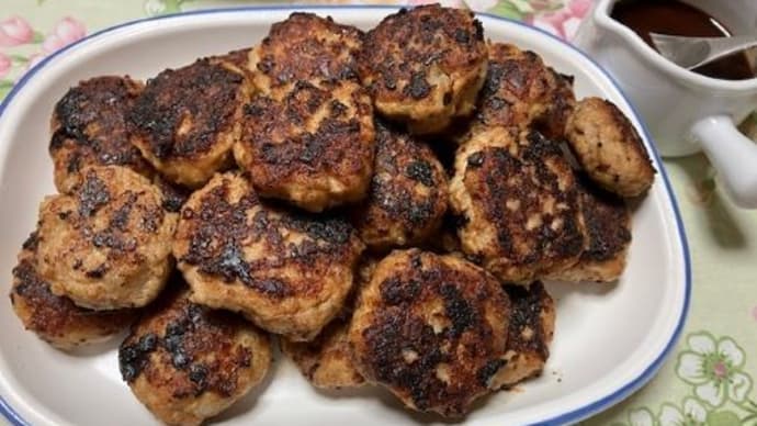 お弁当のおかずにもミニハンバーグ