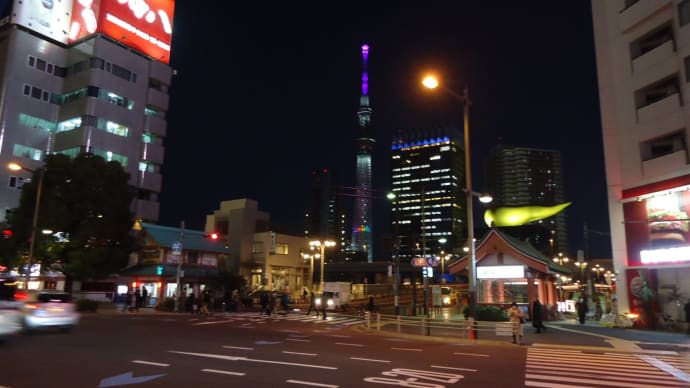 スカイツリー・黄金オブジェビル・吾妻橋、夜景