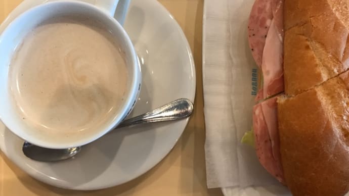 ドトールでランチ