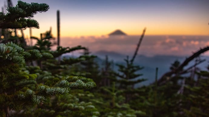 金峰山へ続く稜線歩き