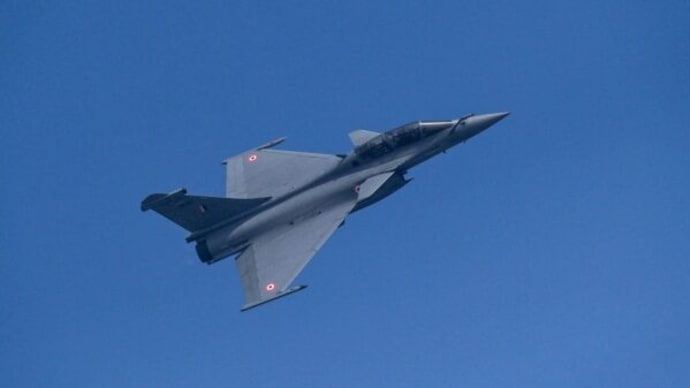 パキスタン インド軍の戦闘機5機を撃墜と発表 印パ衝突が激化