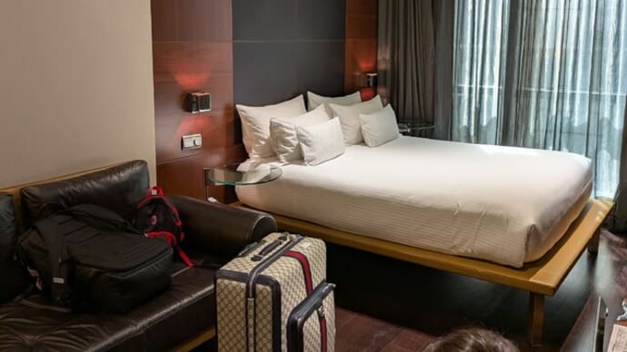 『MadridのHotel Urbanにcheck in···』