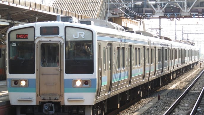 高尾駅停車中1453M 長野総合車両センター211系N307編成+N321編成