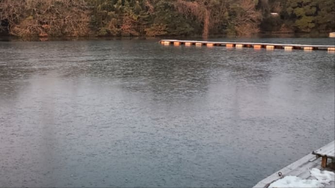 完全結氷の大安トラウトレイク