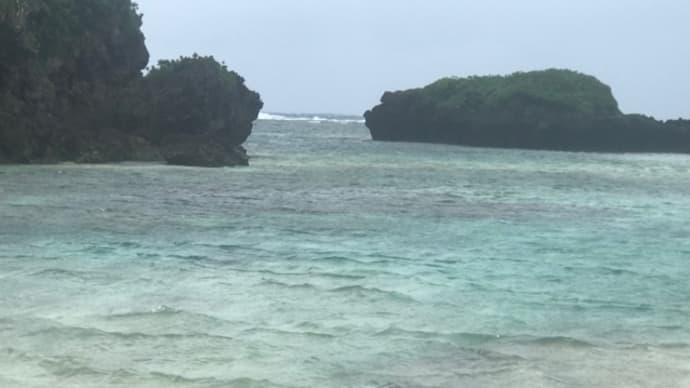 海の色、空の色