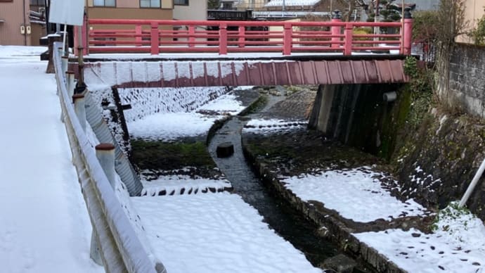 雪かきに