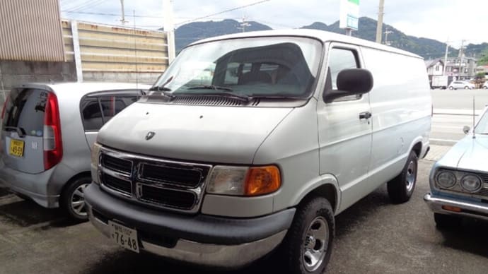 2001年 ダッジバン 車検整備