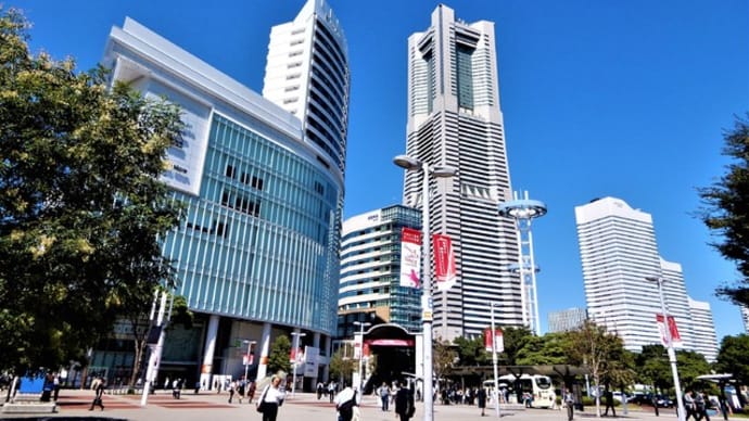 2018・9・28 黄金町バザール2018フライング・スーパーマーケット 大岡川上空 都市をスケールから解放するワークショップ