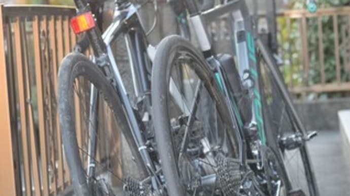 バイク交換に合わせて、タイヤも交換