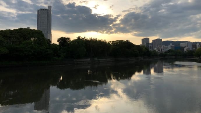 コロナの夕暮れ・・・でもここからが第二波、第三波を防ぐ分岐点になります 新型コロナウィルスに負けない！