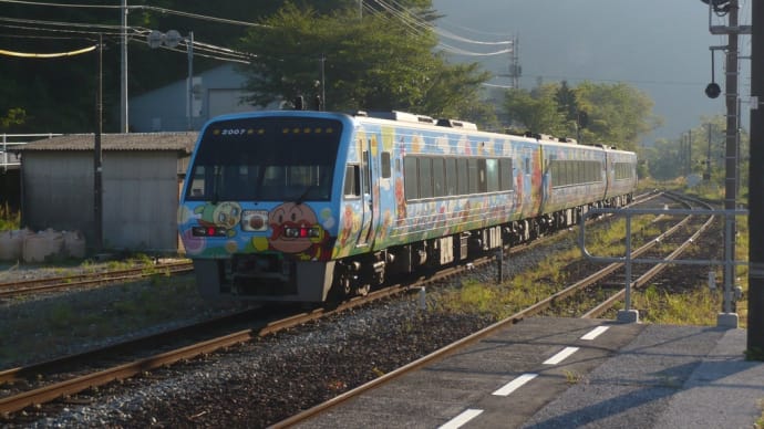 「4代目アンパンマン列車　ブルー」JR四国　土讃線