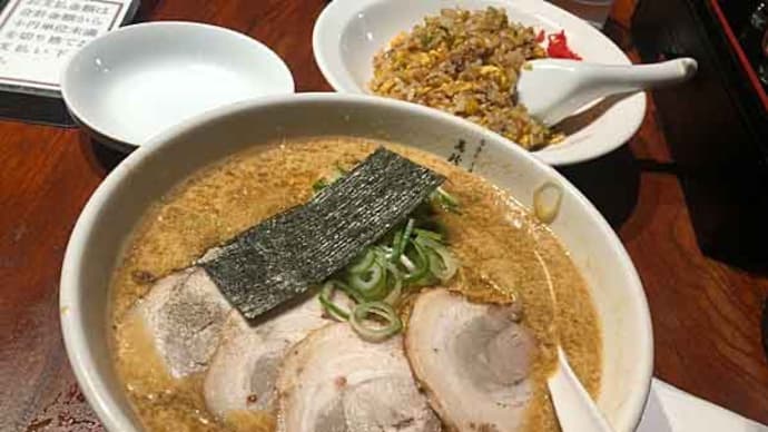 名古屋名物・元祖玉子とじラーメンの「萬珍軒」!