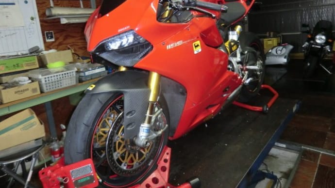 DUCATI (ドゥカティ) 1199s がメンテナンスで入庫