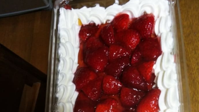 コストコフェアでストロベリースコップケーキ