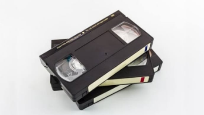 「VHSビデオデッキで30年前の海外旅行を観たい!」の巻