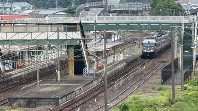 昨日の36ぷらす3 肥薩おれんじ鉄道佐敷駅にて