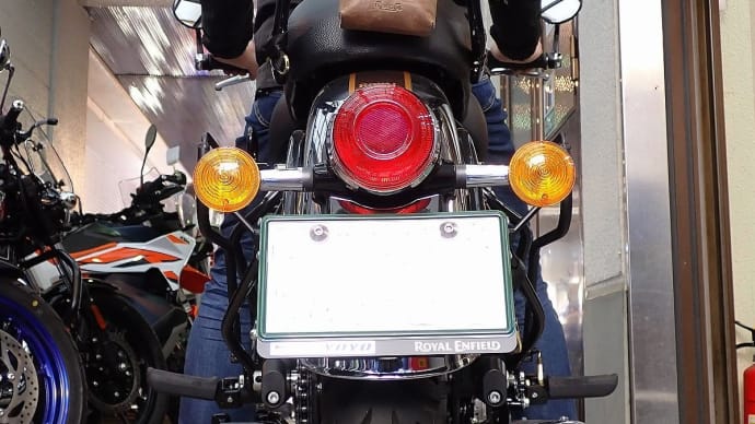 ROYAL ENFIELD CLASSIC350に、YSS SUSPENSION  30mmローダウンのリアサスペンションを取付けました。