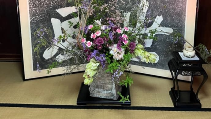 沈 壽官友の会の茶会場は・・・・御仮屋
