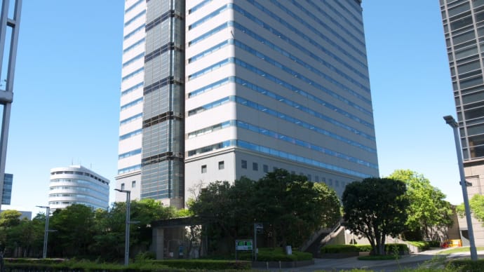 ４月の幕張新都心：シャープＳＩＩ幕張ビル前からビジネス通り・富士通ドームシアター前へ　ＰＡＲＴ１