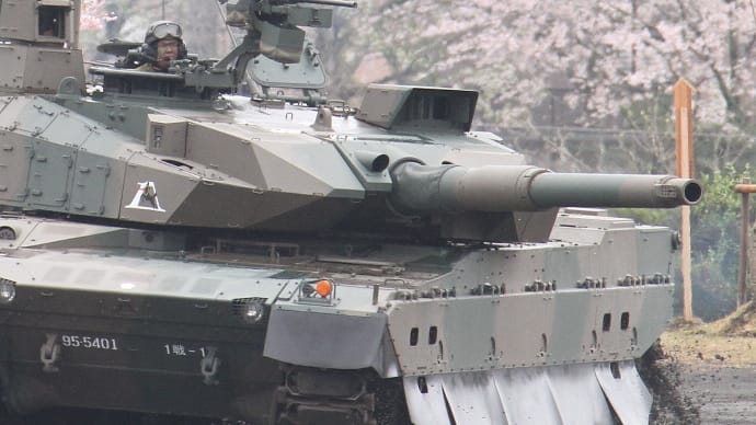 ウクライナ供与のエイブラムス戦車は最新のM-1A2型,デジタル戦場に対応し数十分で100kmの楔を打ち込む